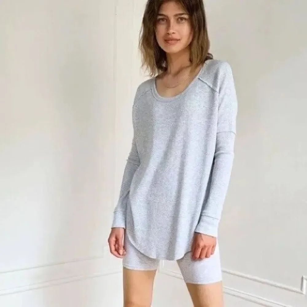 Size S Aritzia BUNDLE/LOT Long-sleeve Pullover Shirts